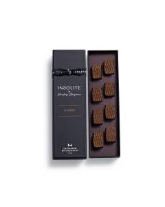Coffret de chocolats Insolite curry on white background
