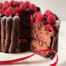 Chocolate Charlotte with raspberry - La Maison du Chocolat
